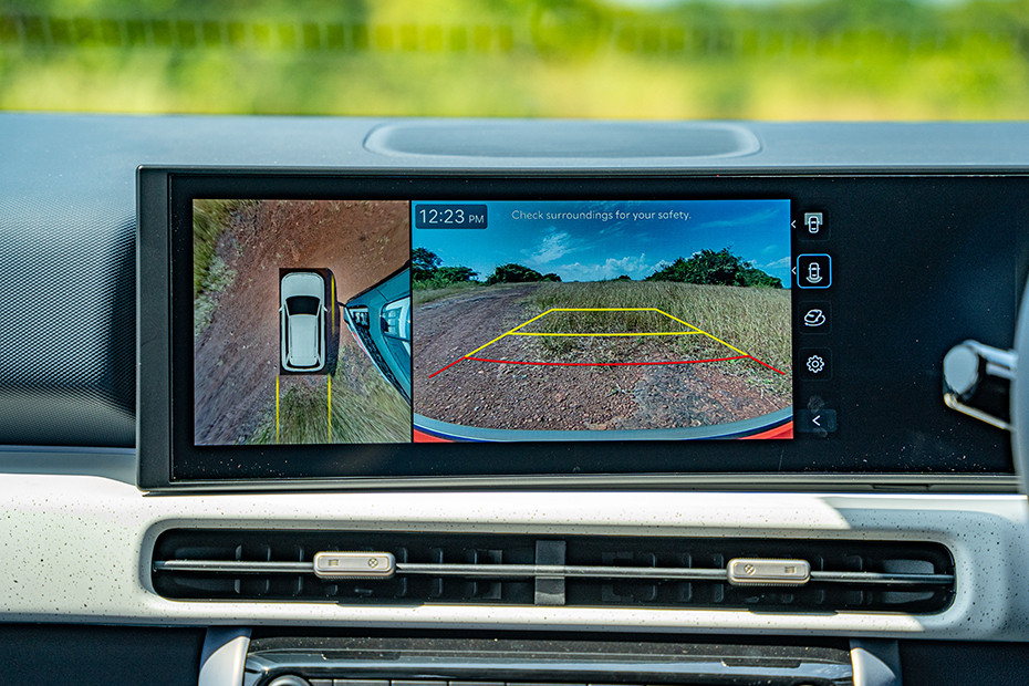 Hyundai Venue Reverse Camera View