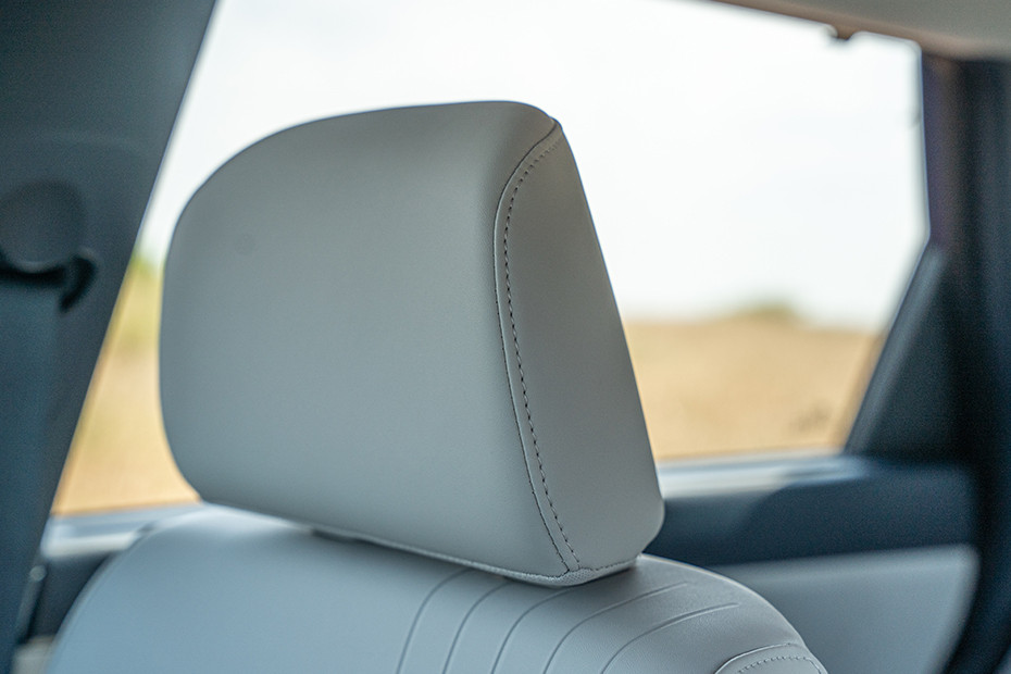 Hyundai Venue Front Seat Headrest