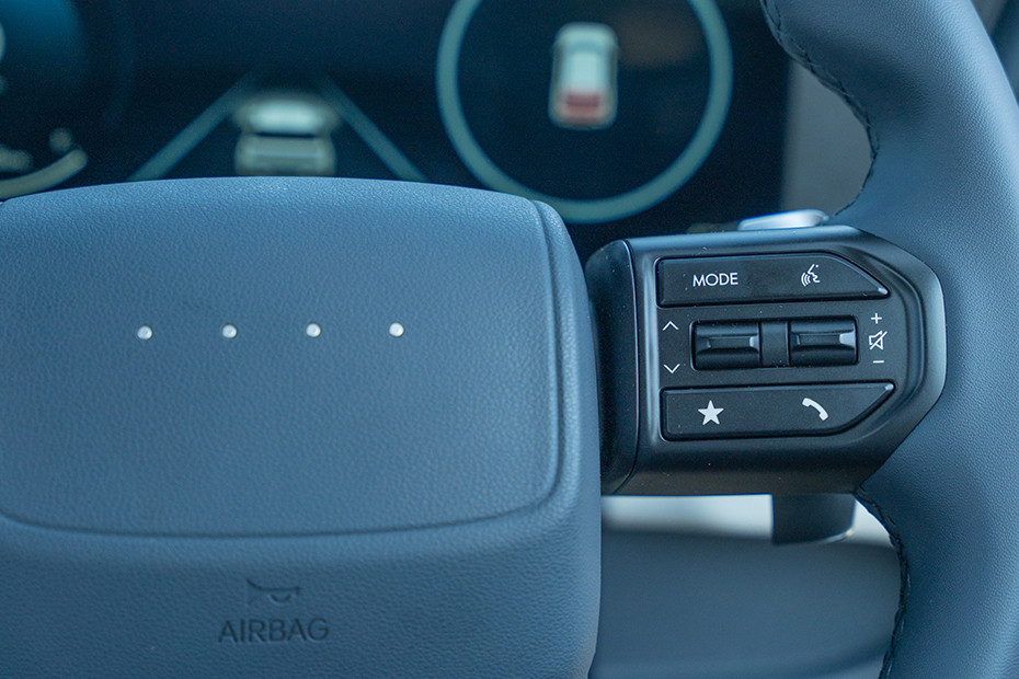 Hyundai Venue Steering Wheel Buttons (Right)