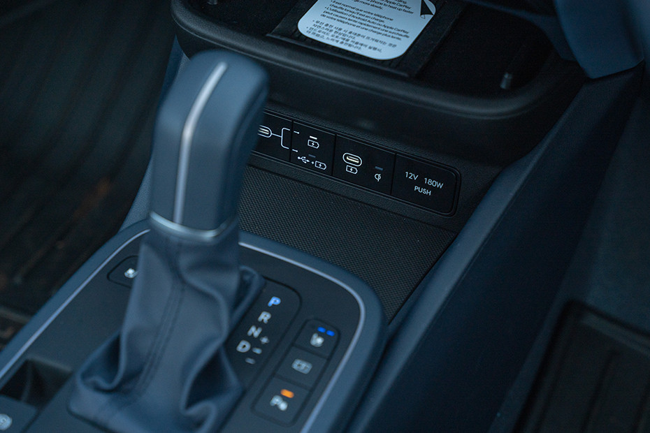 Hyundai Venue Storage (Center Console)