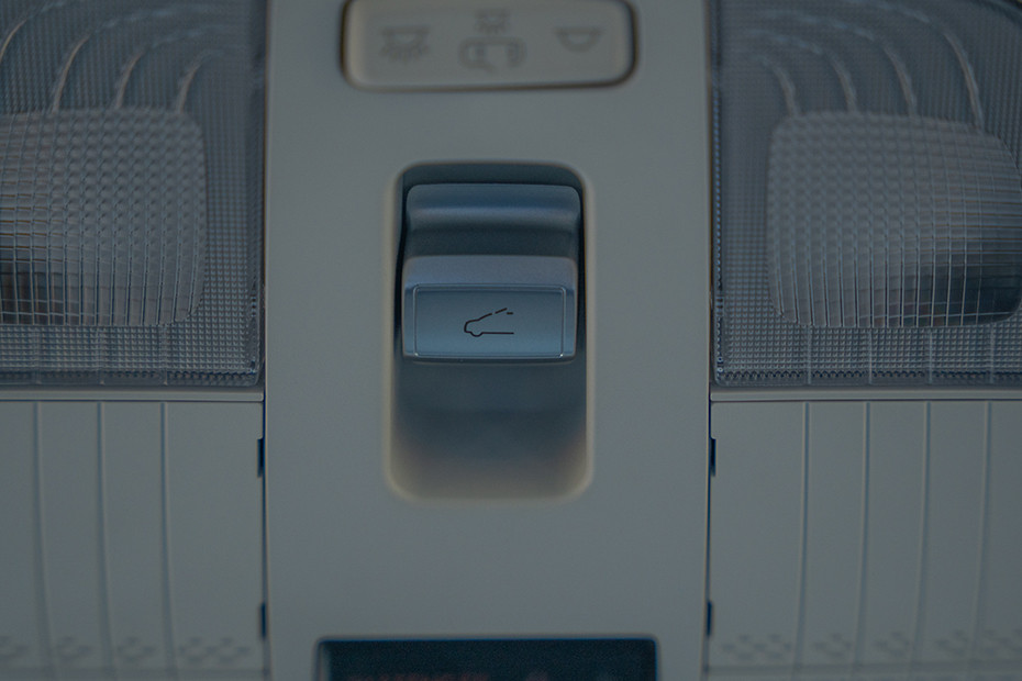 Hyundai Venue Sunroof Control