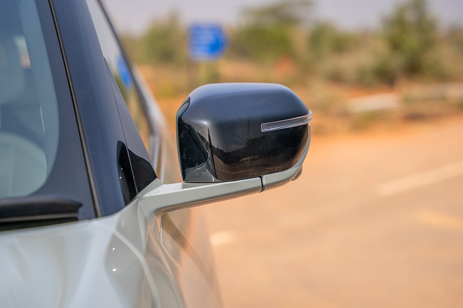 Kia Seltos 2026 Outside Mirror