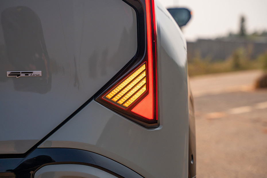 Kia Seltos 2026 Turn Indicator (Rear)