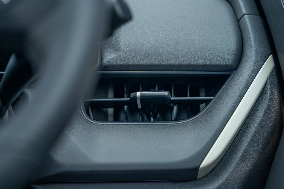 Kia Seltos 2026 Driver's Side AC Vent