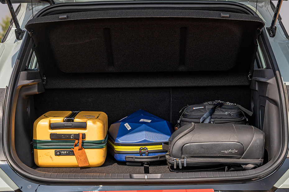 Kia Seltos 2026 Boot Space (With Luggage)