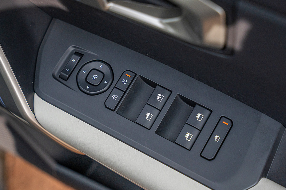 Kia Seltos 2026 Door Controls