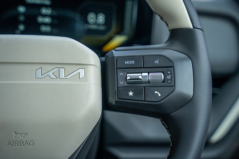 Kia Seltos 2026 Steering Wheel Buttons (Right)