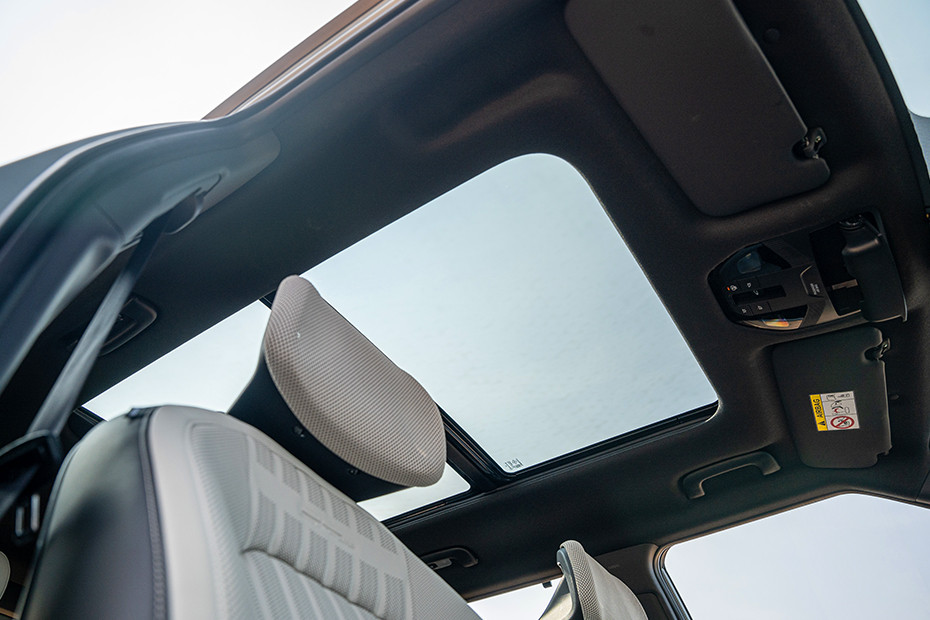 Kia Seltos 2026 Sunroof (Inside View)