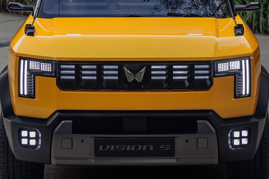 Mahindra Vision S Front Grille