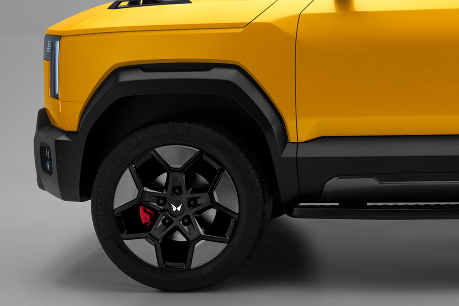 Mahindra Vision S Front Fender