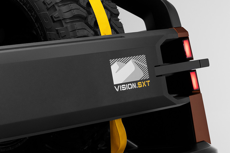 Mahindra Vision SXT Variant Badge