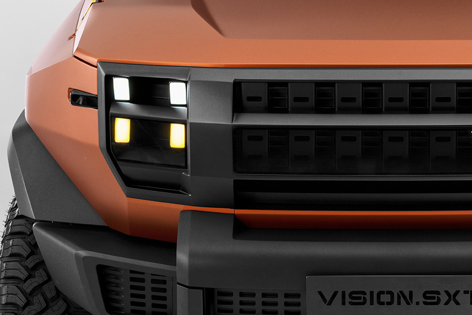 Mahindra Vision SXT Headlight