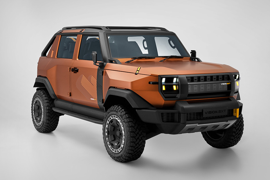 Mahindra Vision SXT Front Right Quarter View