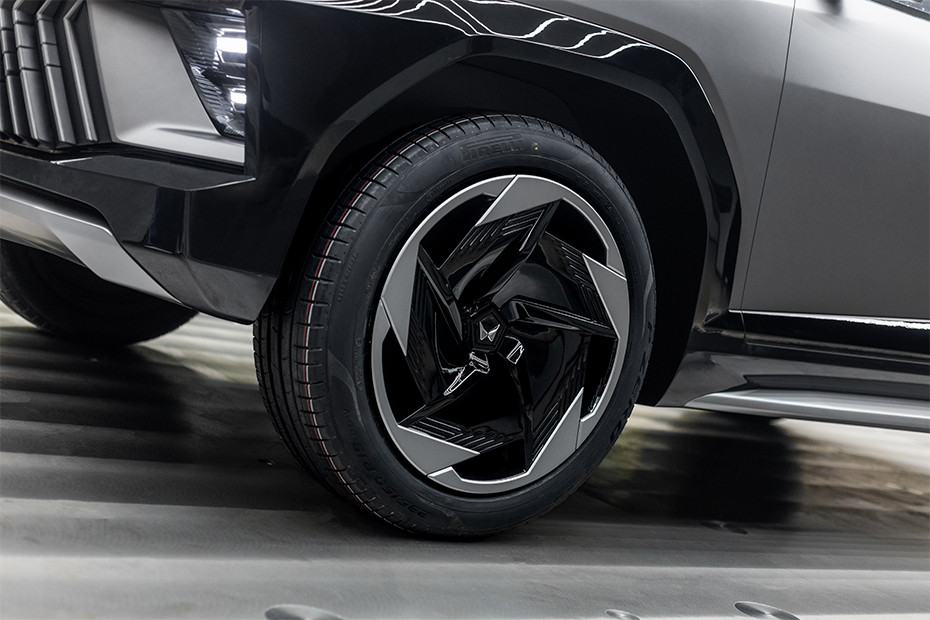 Mahindra Vision X Wheel