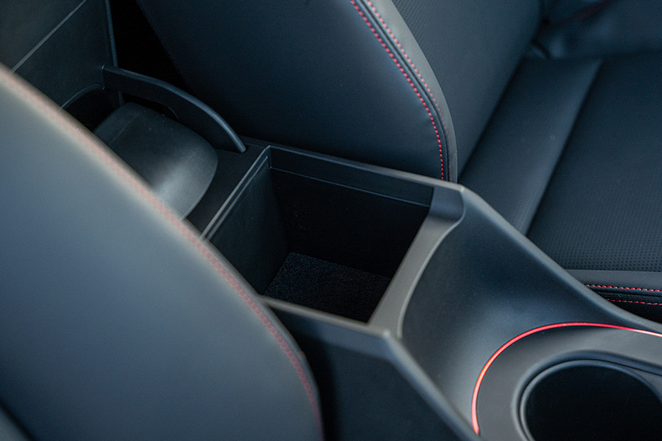 Hyundai Venue N Line Front Armrest Storage